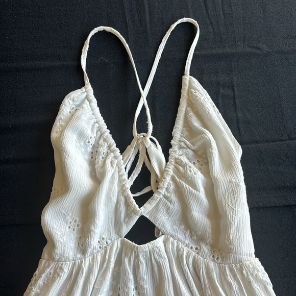 Sky to Moon white dress - Picture 2 of 3